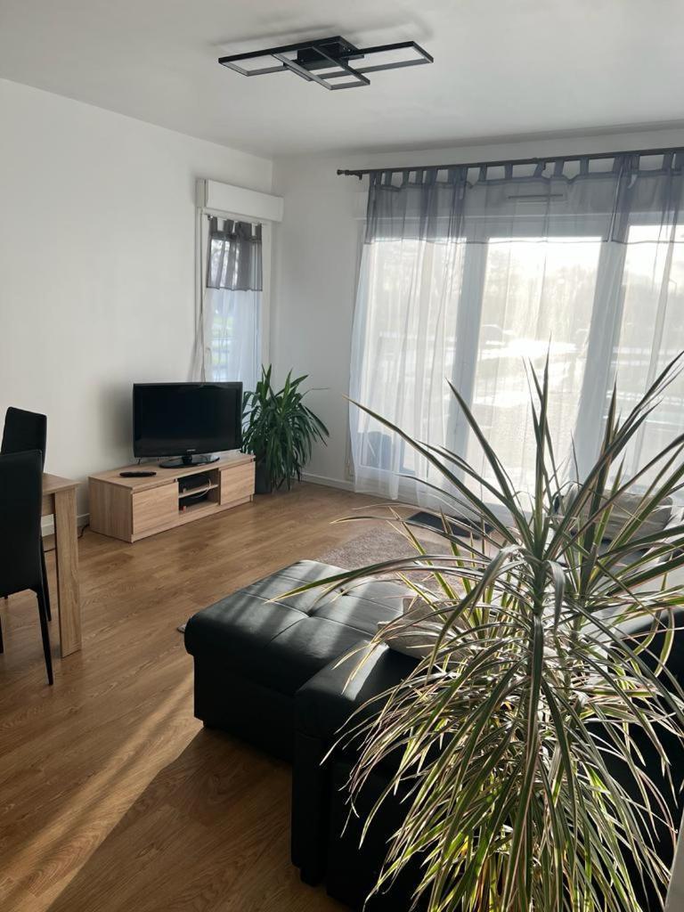 Appartement 5Min Gare Rer Disneyland Paris Val D'Europe La Vallee Village Parking Inclus Монтеврен Экстерьер фото