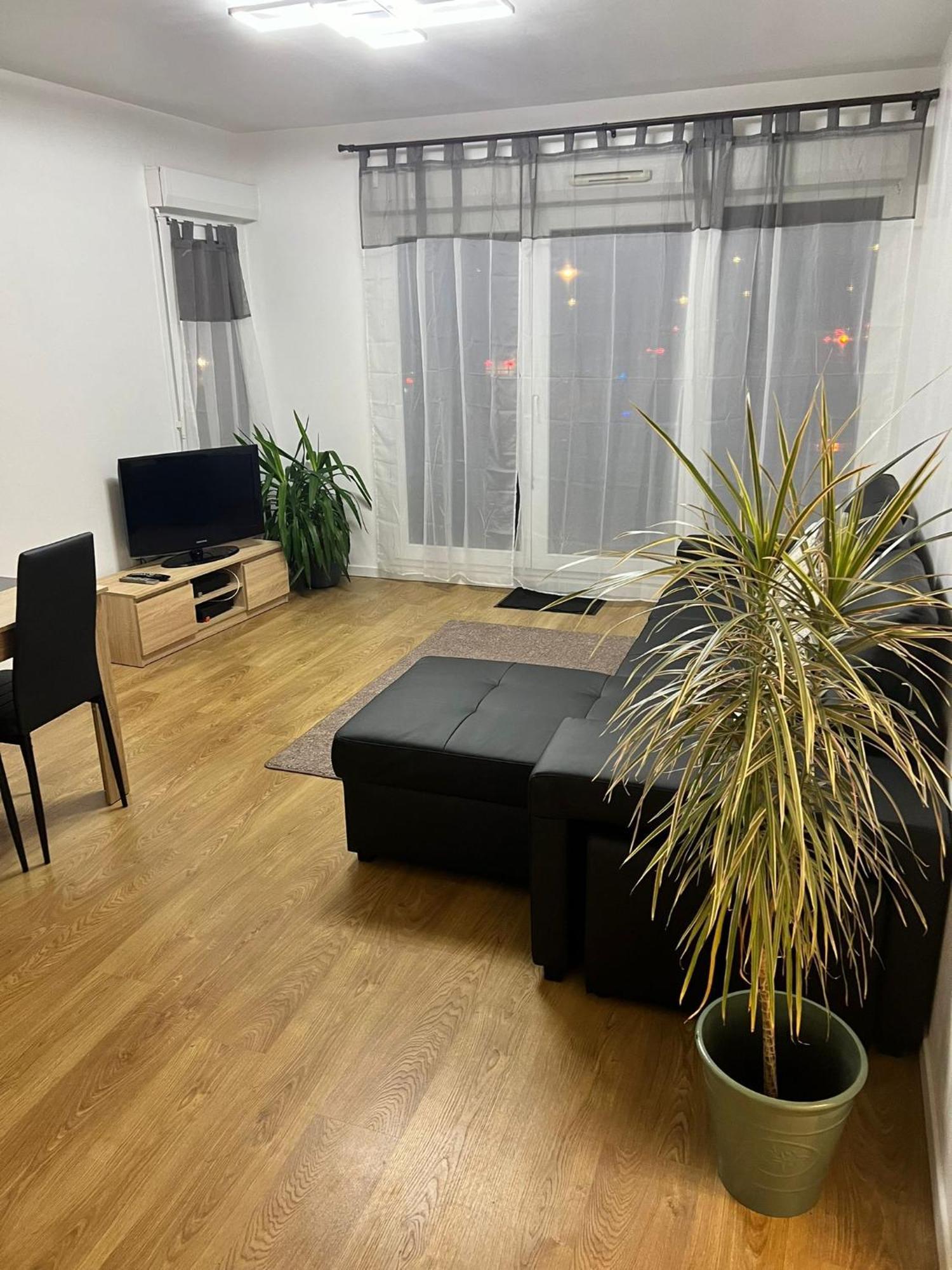 Appartement 5Min Gare Rer Disneyland Paris Val D'Europe La Vallee Village Parking Inclus Монтеврен Экстерьер фото